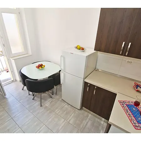 아파트먼트 그랜드 아파트 *